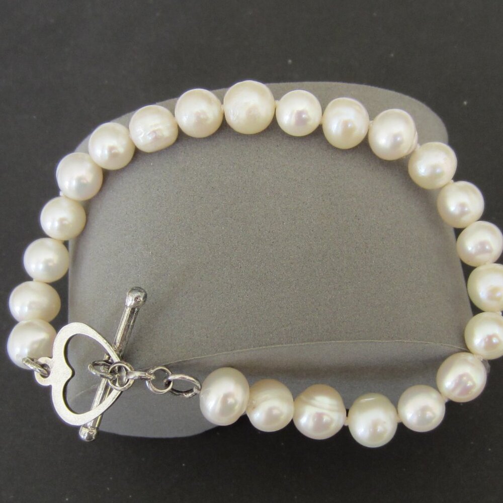 Freshwater Pearl Bracelet with Sterling Silver Clasp